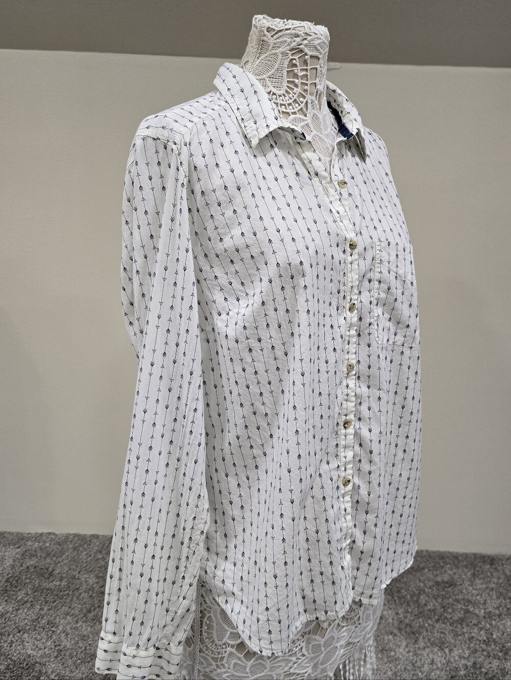 Maurices White Top with Navy Arrow Print